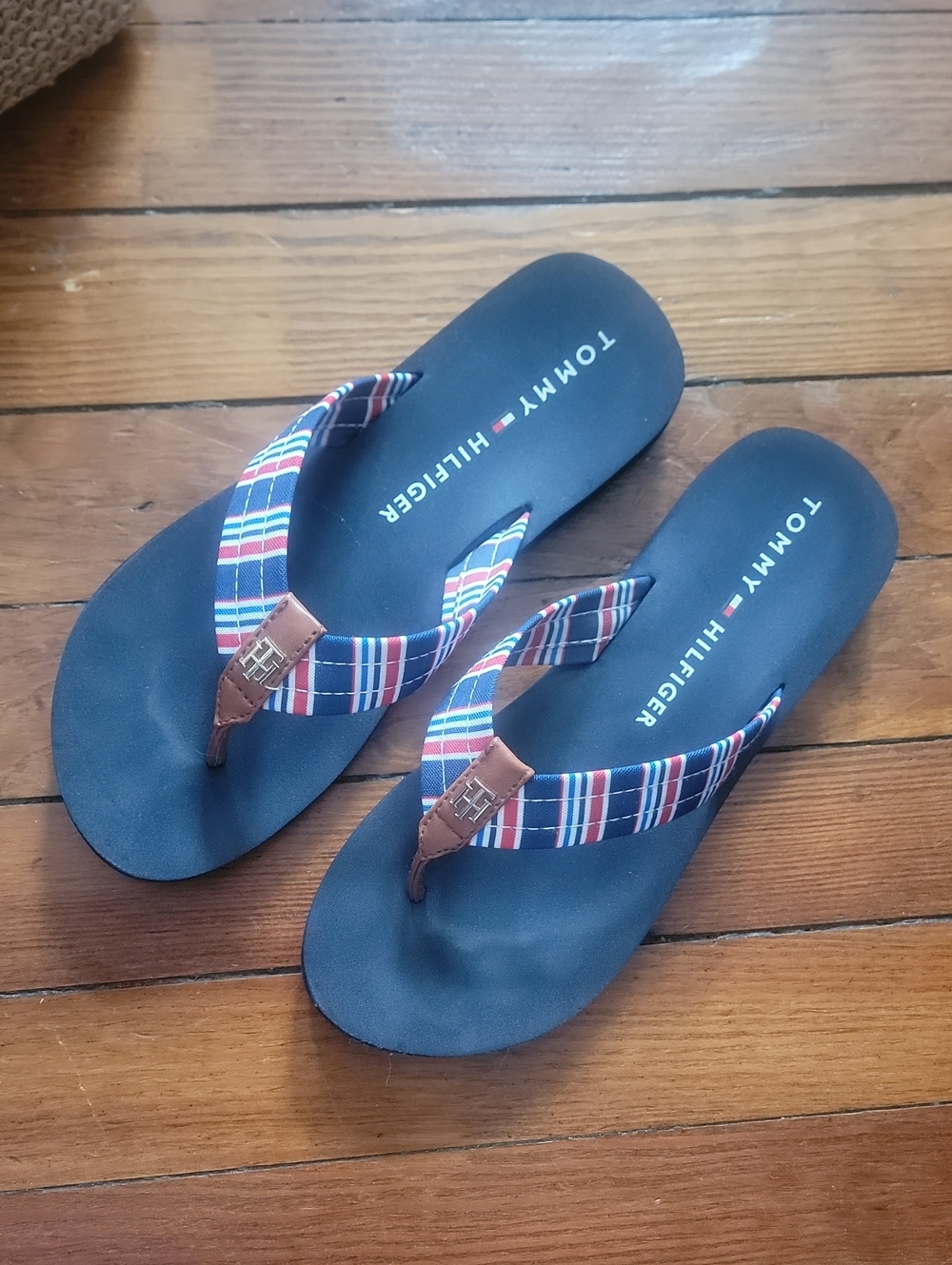 Tommy Hilfiger 🛍Navy Blue Plaid Strap Thongs